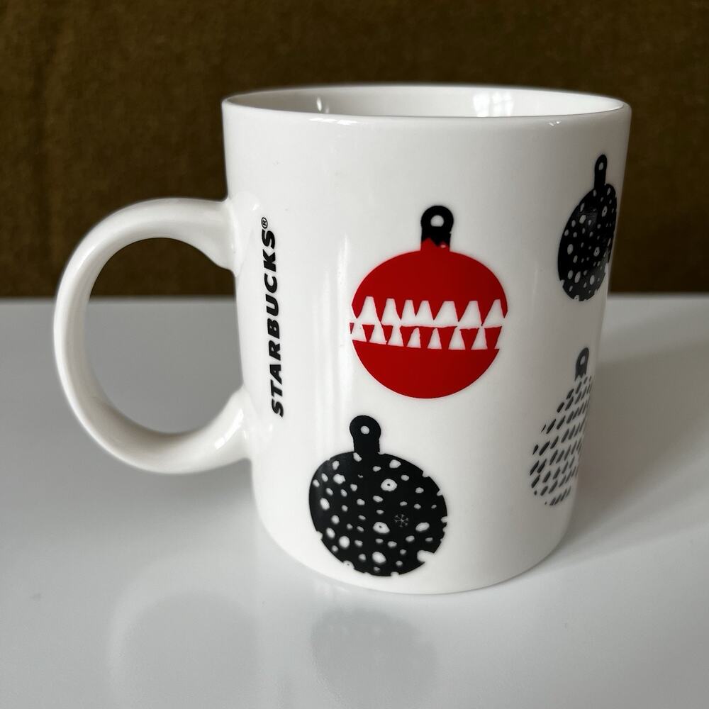 Starbucks 2016 Red Blue Christmas Ornaments Coffee Tea Mug Cup